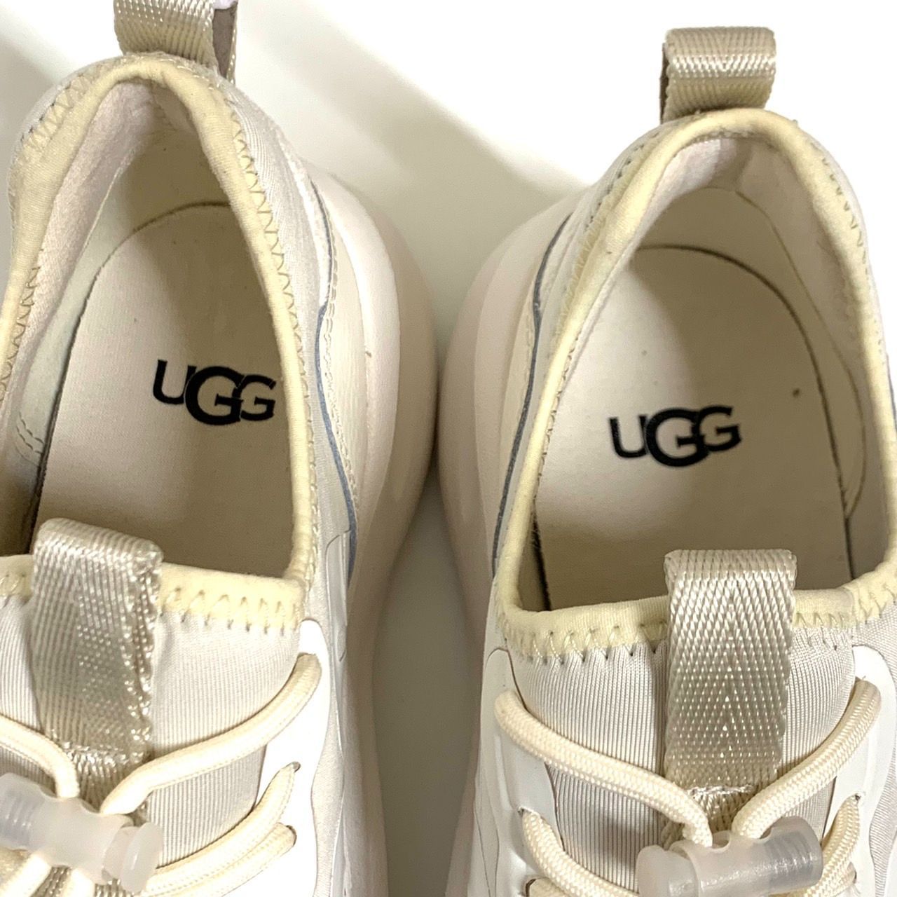 人気完売❤︎新品 UGG アグ ALLOWAY US 7 ❤︎24㎝ UGG】アグ/LA DAZEスニーカー/23.5cm/ホワイト/1114494/未使用品