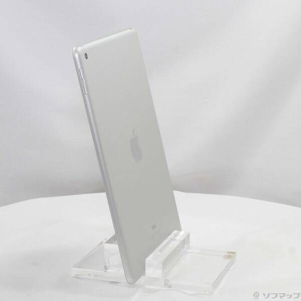iPad 128GB Wi-Fi 第5世代シルバー美品メルカリ　FP2J2J/A 中古品〕 iPad 第5世代 128GB シルバー MP2J2J／A Wi-Fi【247】 - メルカリ