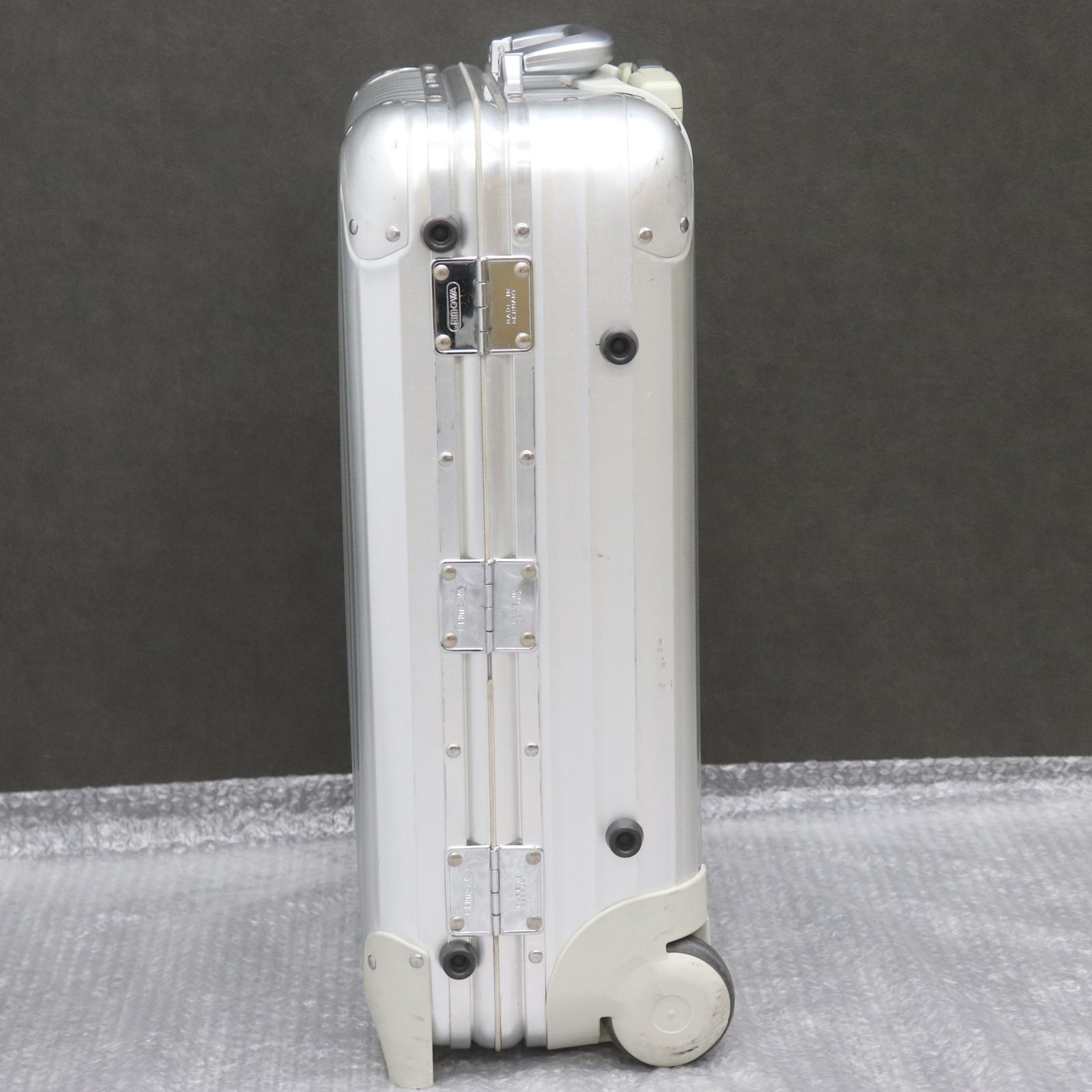 新品未使用 リモワ RIMOWA トパーズ シルバー 32L 機内持ち込み