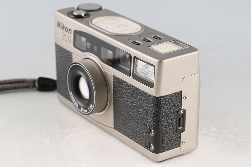 Nikon 35 Ti mm Point Shoot Film Camera With Box 60726 L 4