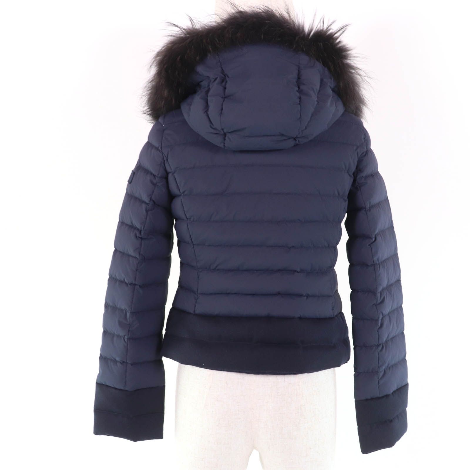 タトラスネイビー ダウンジャケット ファー付き