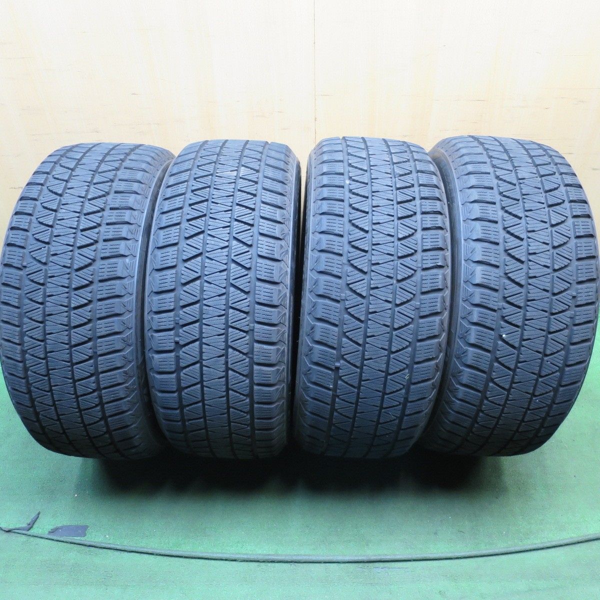 * * バリ溝 20年 9分 スタッドレス 275|50R20 ブリヂストン ブリザック DM-V3 タイヤ 20インチ ランクル ベンツ等 4031001KKスタ