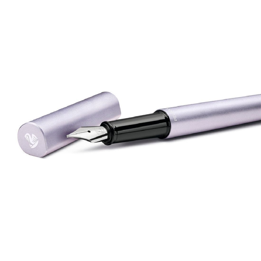 新品　Pelikan ペリカン 万年筆　アルファ　オリジナル万年筆　シルバー Pelikan ペリカン 万年筆 シルバー アルファオリジナル 入手困難