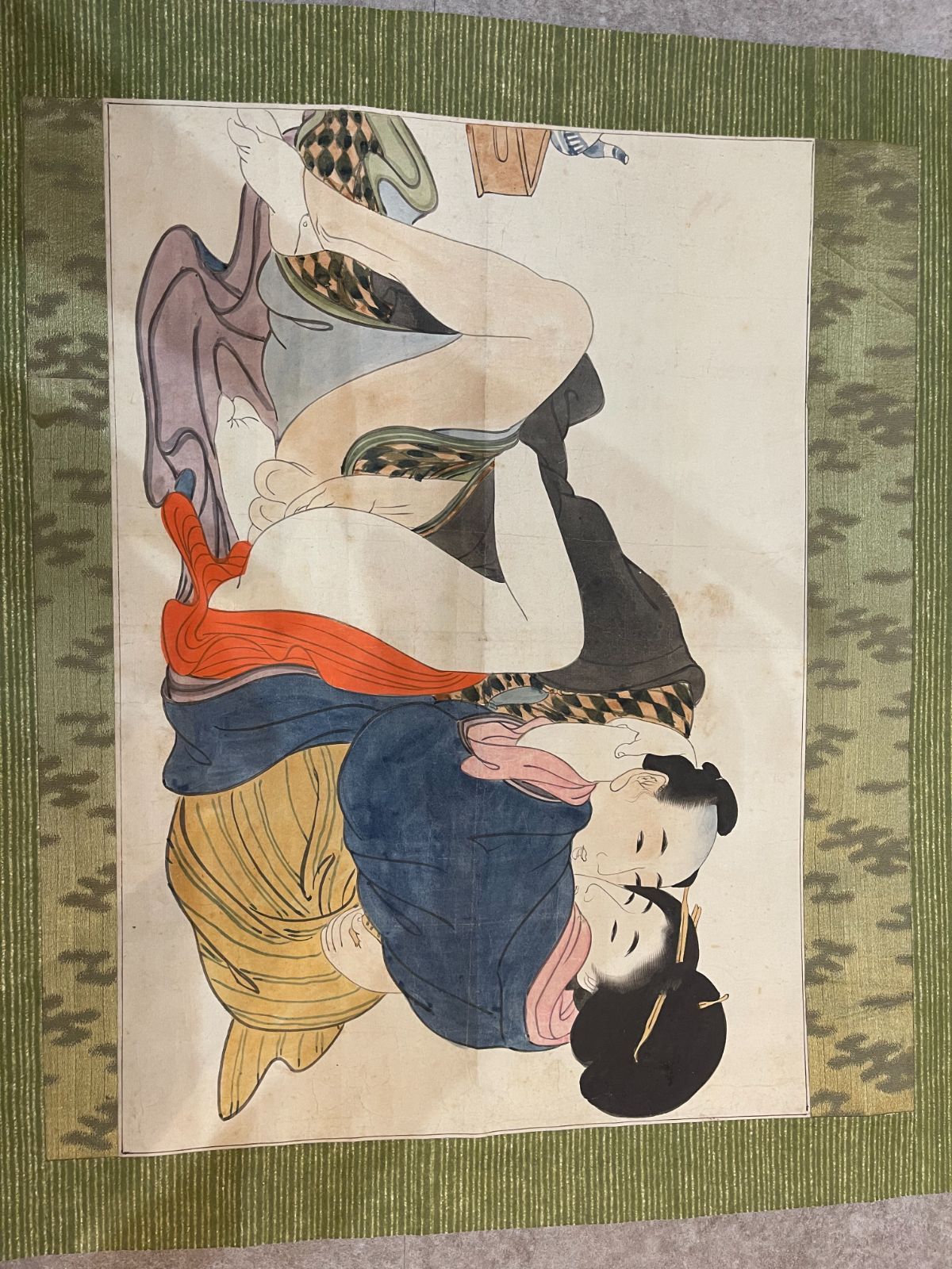 春画 春宮図 浮世絵 掛軸 木 き 本紙サイズ約36*25㎝