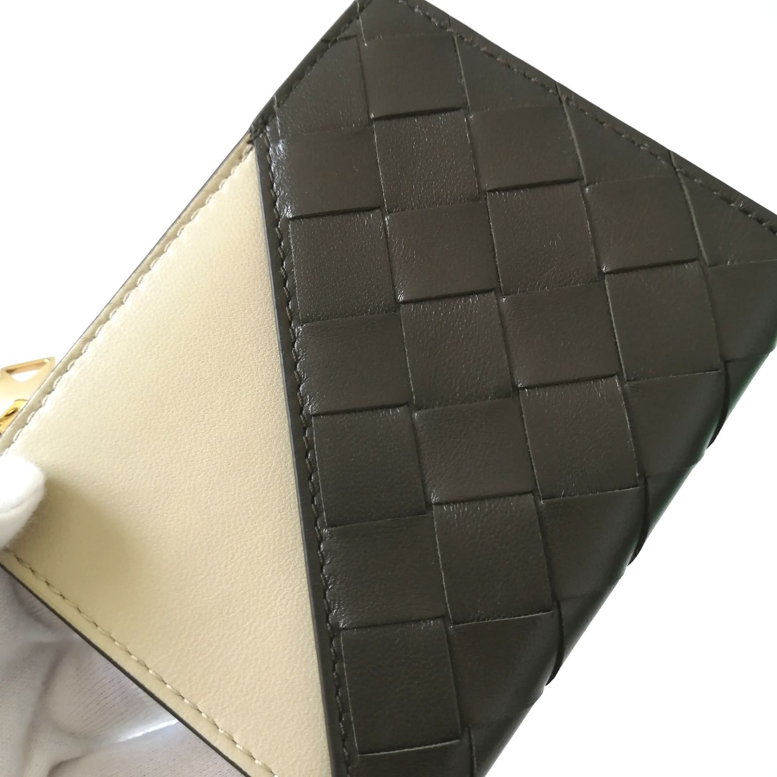 極美品 ボッテガヴェネタ BOTTEGA VENETA スモール 二つ折り