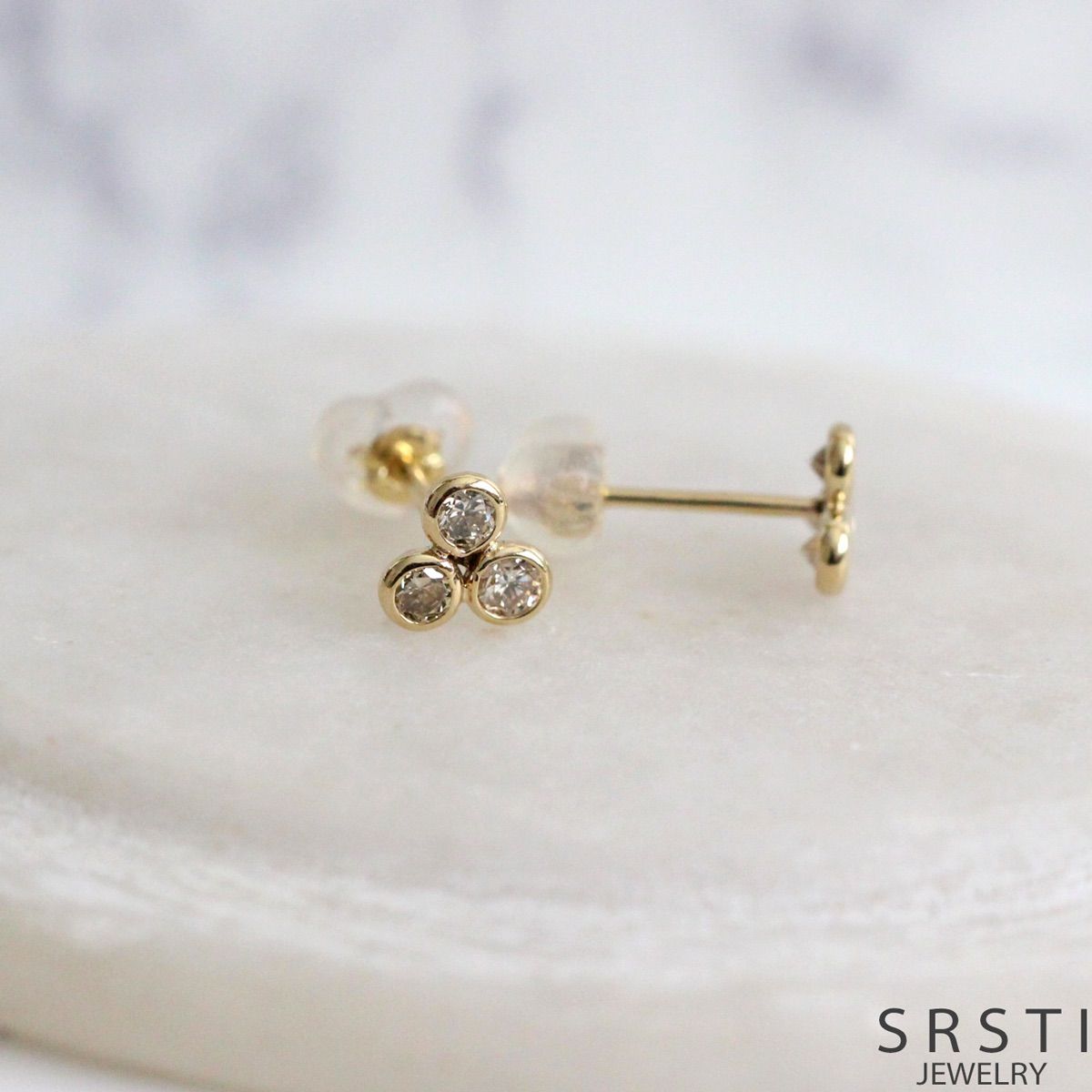 ダイヤモンドクローバーK14ゴールドスタッドピアス