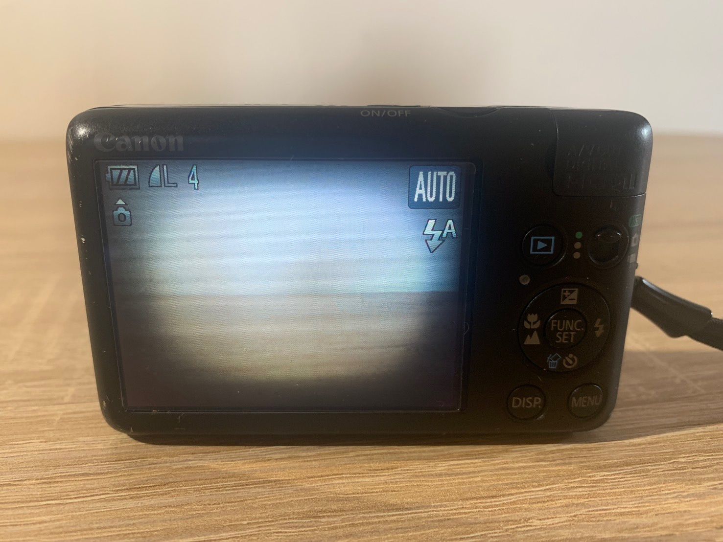 ブラック デジカメ