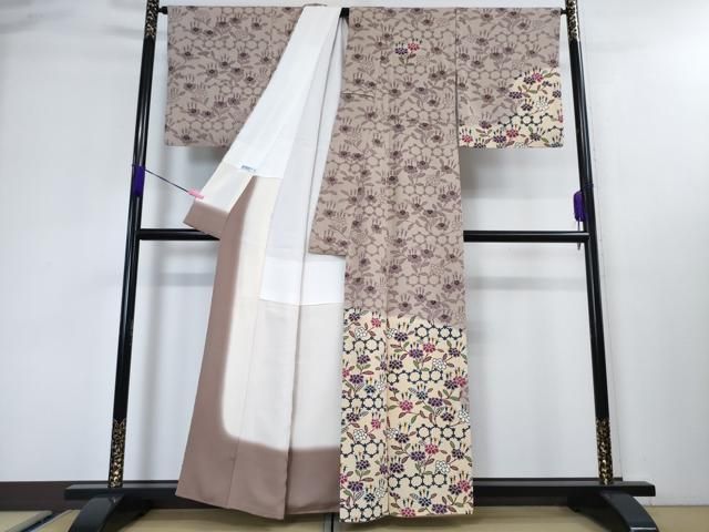平和屋本店■最高級　城間栄順　本場琉球紅型　訪問着　花唐草文　暈し染め　逸品　DZAA3350kh5 平和屋本店□最高級 城間栄順 本場琉球紅型 訪問着 花唐草文 暈し染め