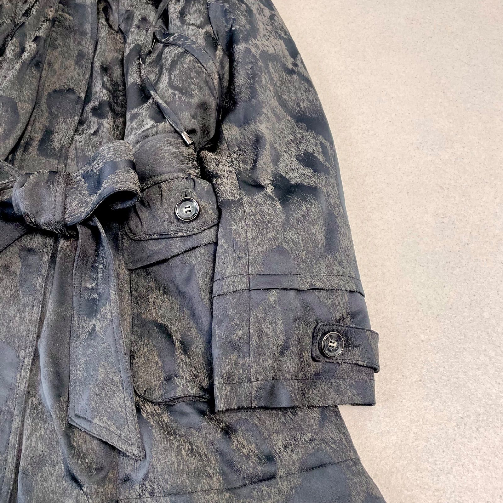 伊太利屋 イタリヤ ITALIYA 豹柄 レオパード Aライン ダウンライク中綿