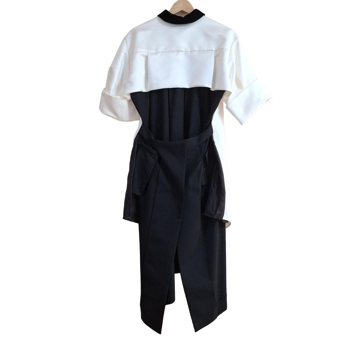 Sacai(サカイ) ワンピース サイズ1 S レディース美品 - 22-06172 白×黒  