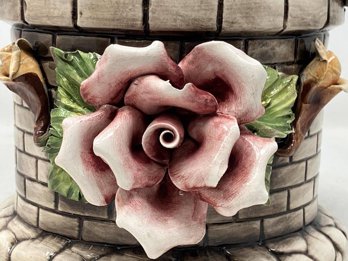 CAPODIMONTE カポディモンテ 花 井戸 置物 鉢 花瓶 フラワーベース
