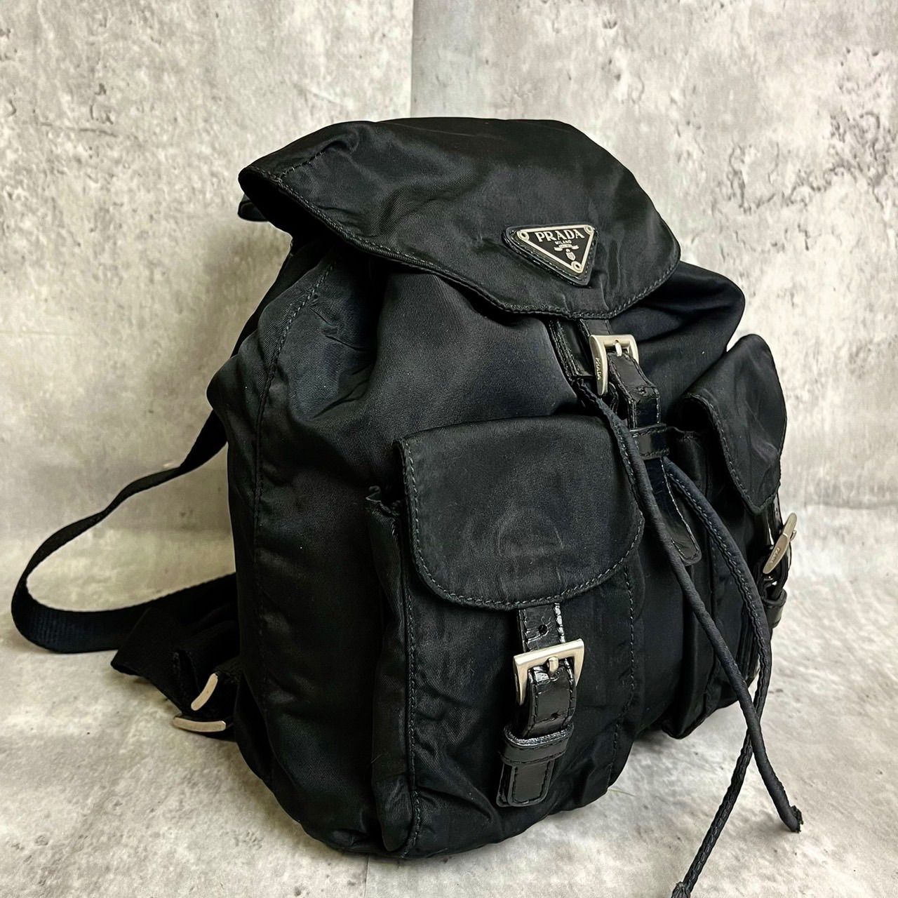 プラダ　リュック　バックパック　三角ロゴ　シルバー金具　ナイロン　ブラック PRADA 極 美品 プラダ 三角ロゴ モチーフ シルバー金具 ナイロン