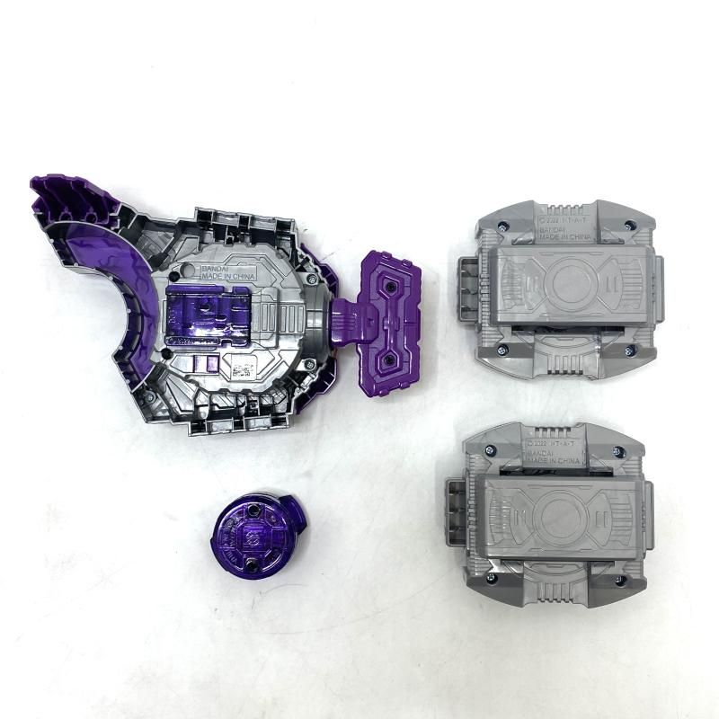 中古】【開封】変身ベルト DXデザイアドライバー＆DXゾンビレイズ