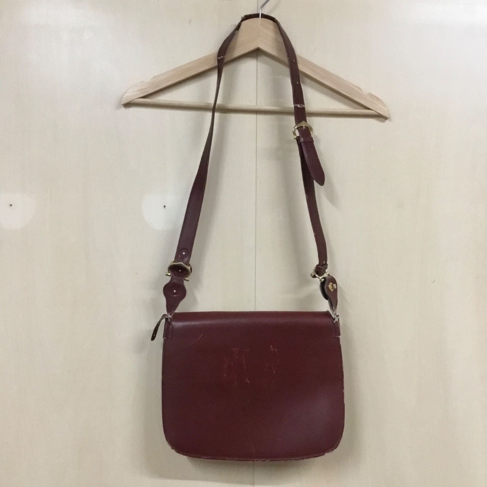 Cartier カルティエ ショルダーバッグ マストライン レザー