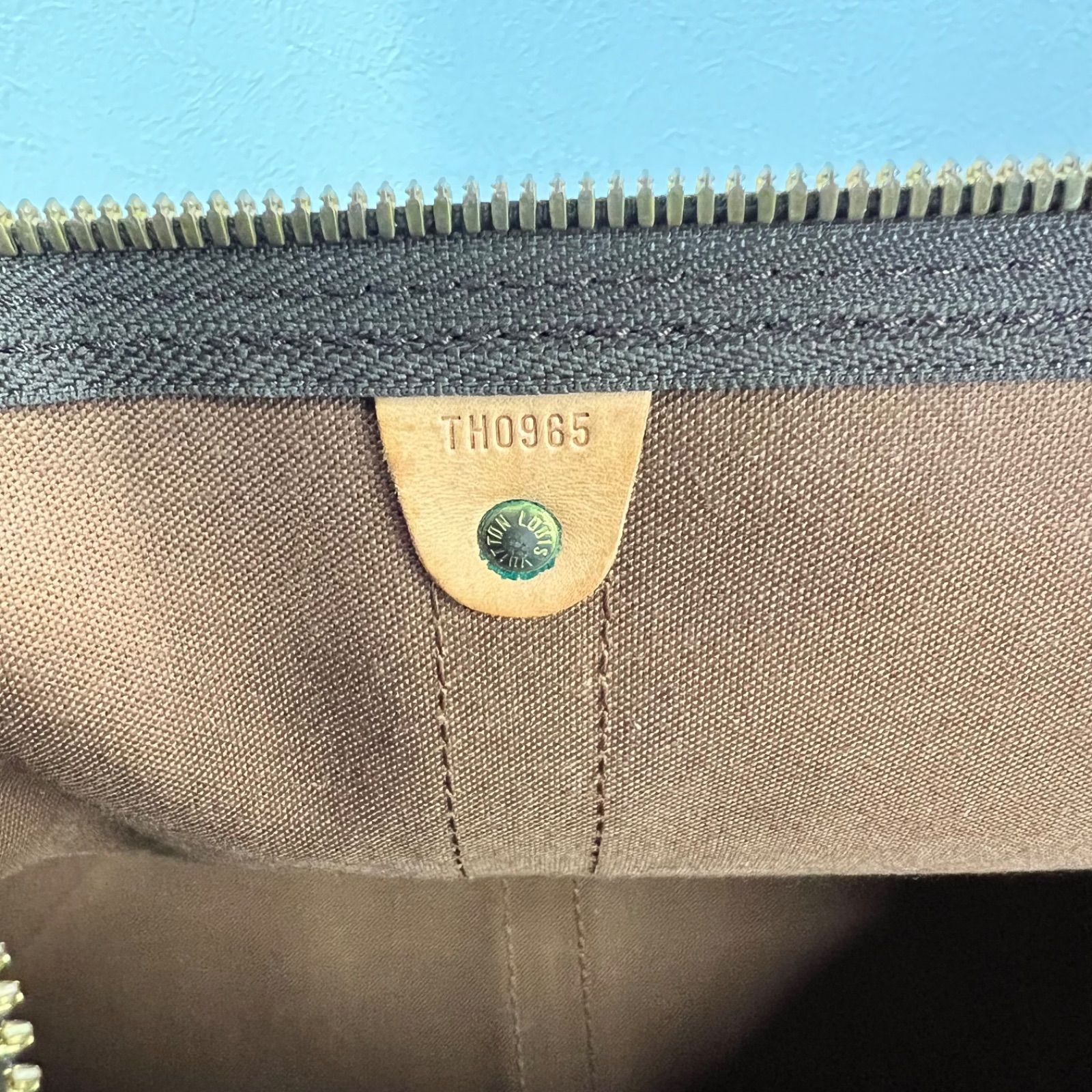 LOUIS VUITTON