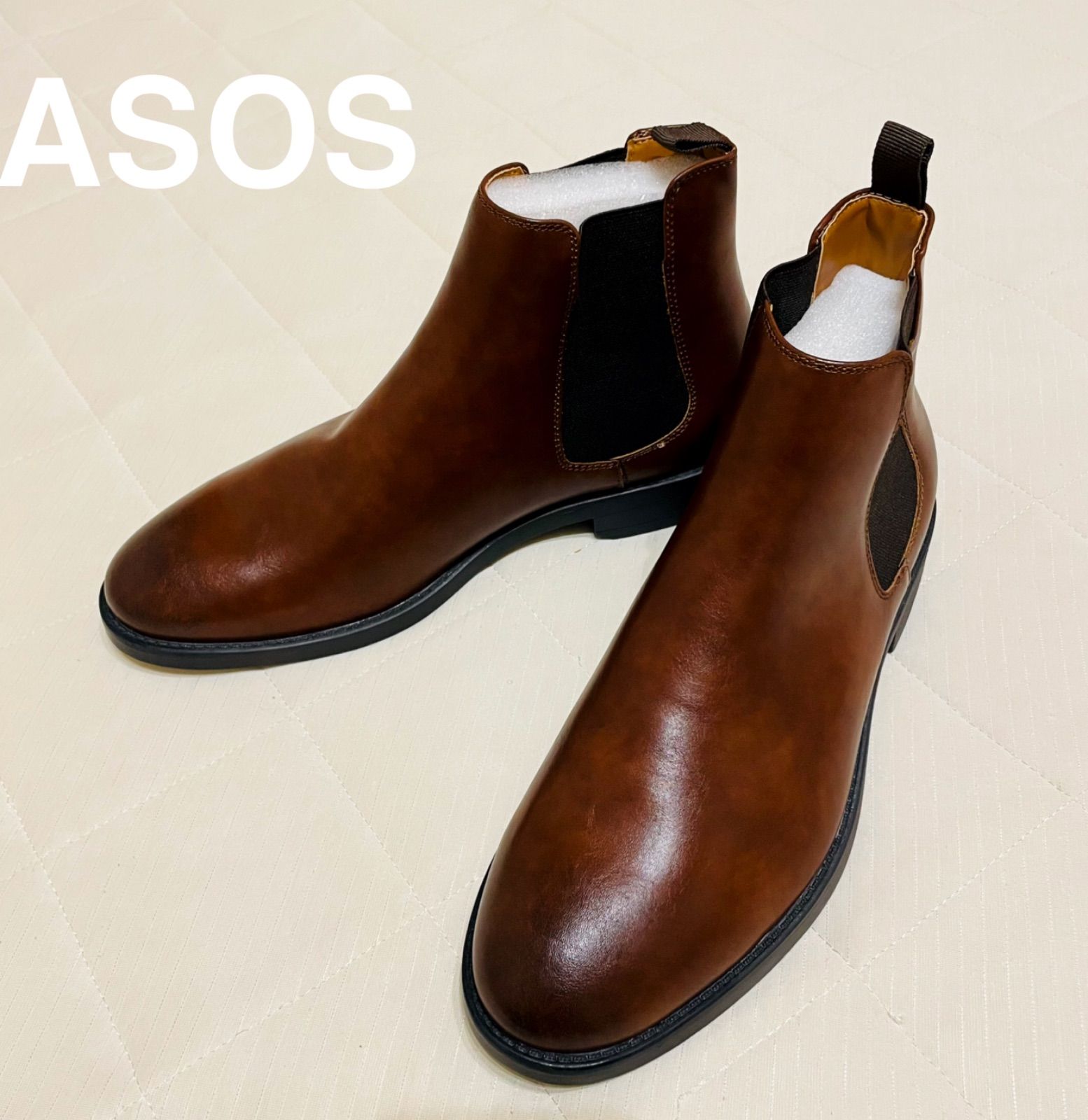 ASOS エイソス チェルシーブーツ サイドゴアブーツ スキニーパンツ と