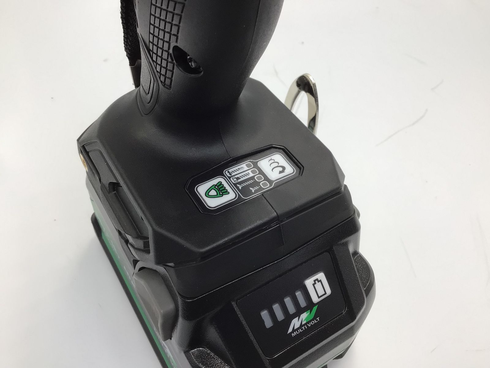 18V充電式インパクトドライバ