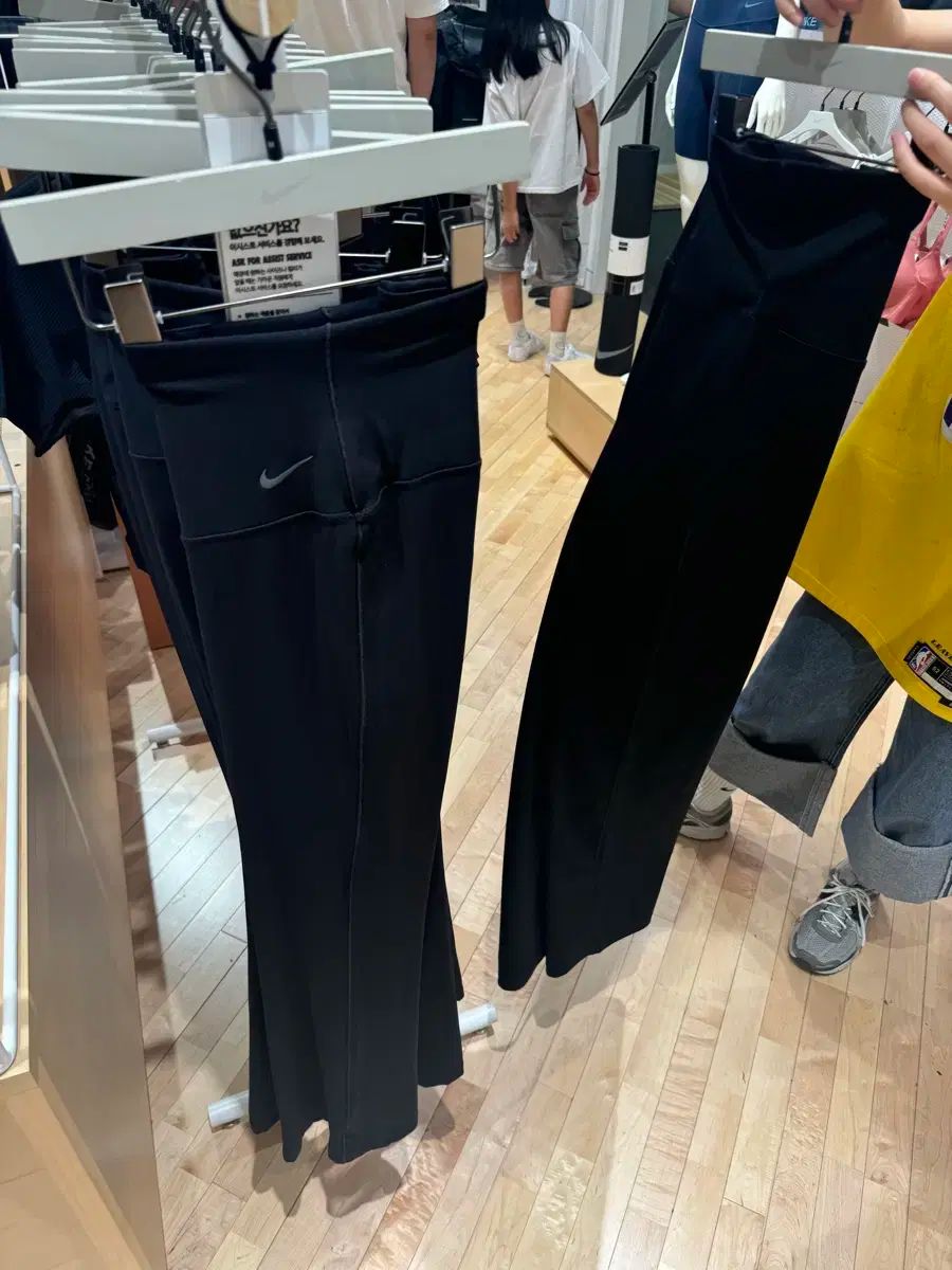 NIKE ナイキ レディースパンツ