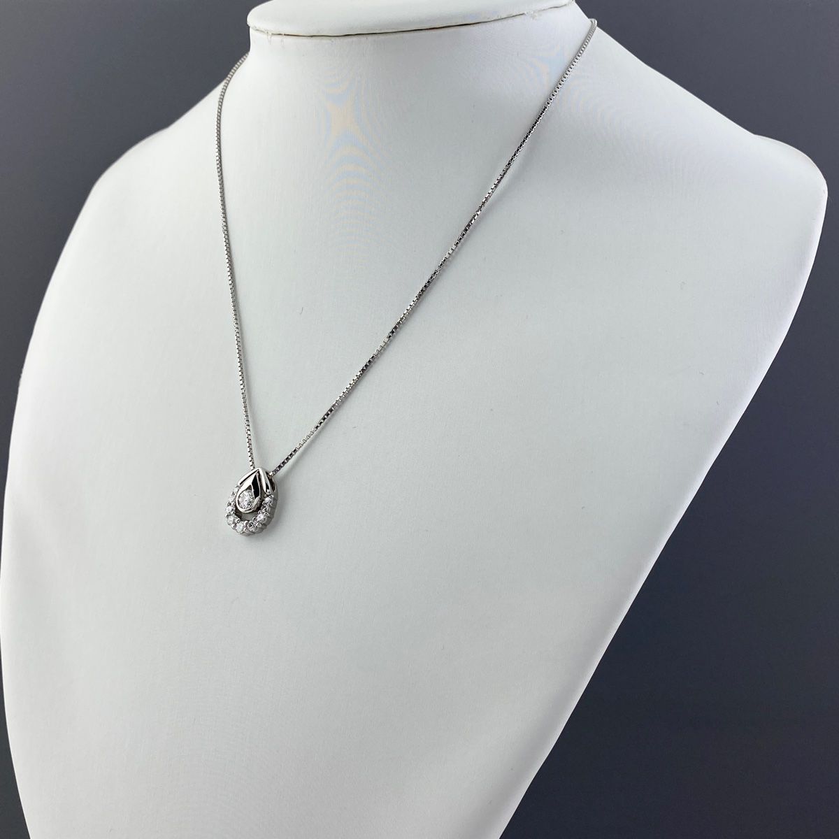 セレクトジュエリー メレダイヤ デザインネックレス プラチナ