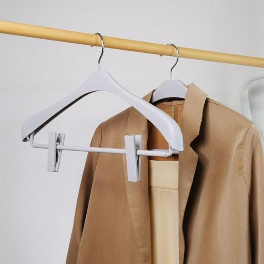 シャツ ジャケット スーツ おしゃれ コート 回転フック すべり止め付クリップ付 かたくずれ防止 衣類ハンガー グレー ワイド設計 厚み5cm 20本セット スーツハンガークリップ幅40㎝ シンコハンガー Shinkohanger