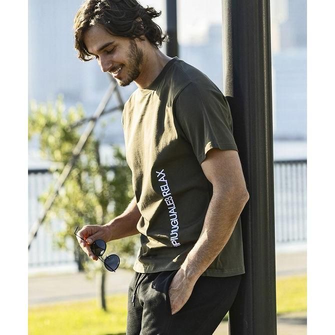 ウノピゥウノウグァーレトレ 半袖ハイネックシャツ カーキ×白 ロゴ総柄