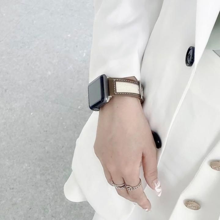 エトゥープ】キャンバス本革Apple Watchバンド - ファッション小物