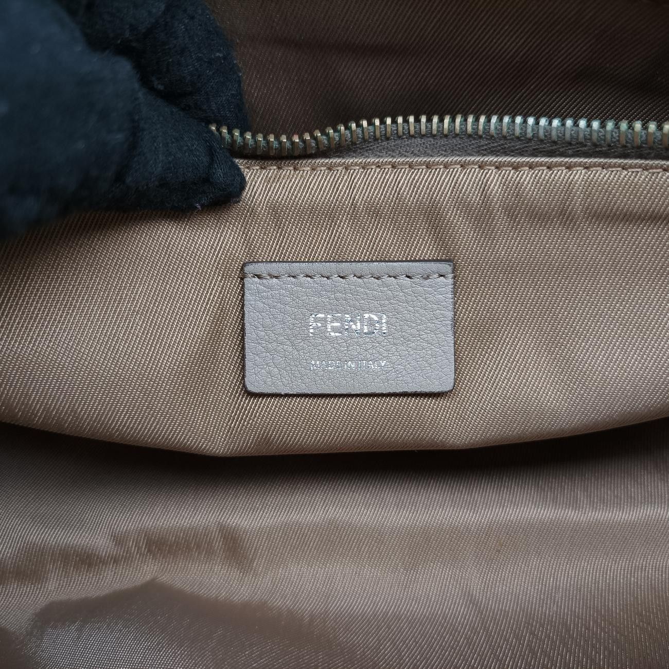 フェンディFendiバイザウェイ スモールイエロー×グレーレザー8BL1248BL124-Z1C 158-8762 DECORATOM_COM_BR