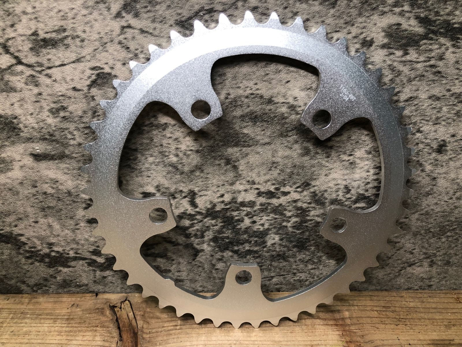 JK353 スギノ SUGINO 110J 7 8 アウターチェーンリング 46T