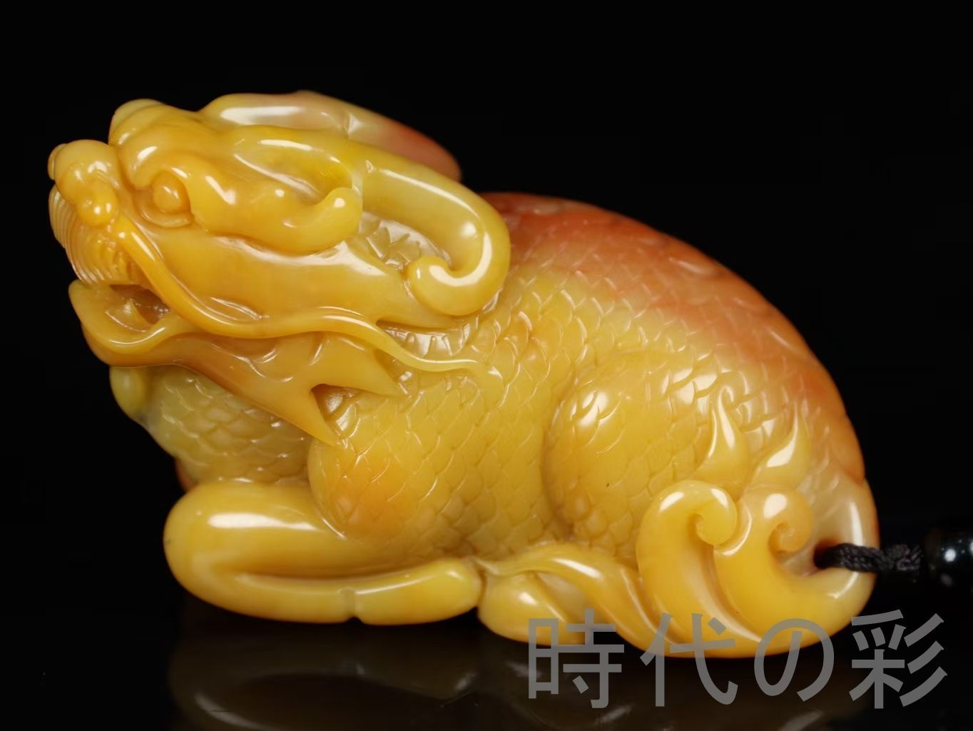 中国古美術【寿山石 瑞獣把件】瑞獣献福 密彫 手彫り 寿山石細作 在銘 賞石擺件 中国古美術 寿山石 瑞獣把件 工芸品 骨董品 古玩 時代物 細密彫 古賞石