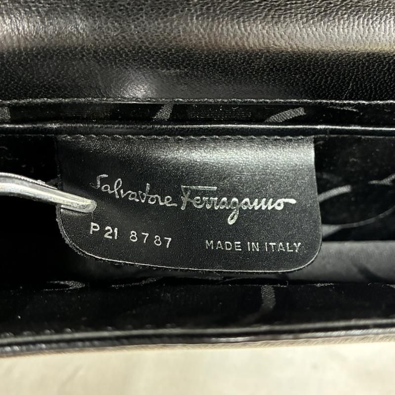 Salvatore Ferragamo サルヴァトーレフェラガモ クラッチバッグ