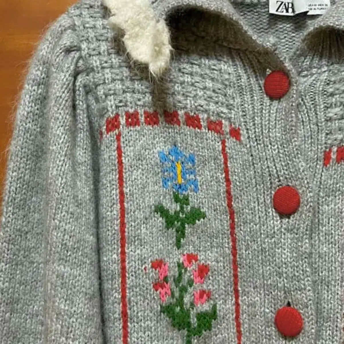 新品 ZARA(ザラ) ジャガード ニット カーディガン - メルカリ