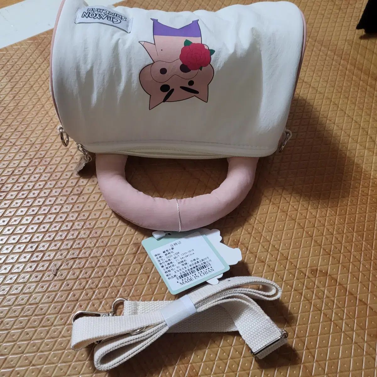 クロスボディバッグ