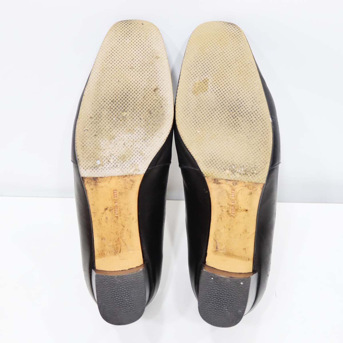 フェラガモ パンプス 黒　チャンキーヒール sfcapu85p_3.jpg