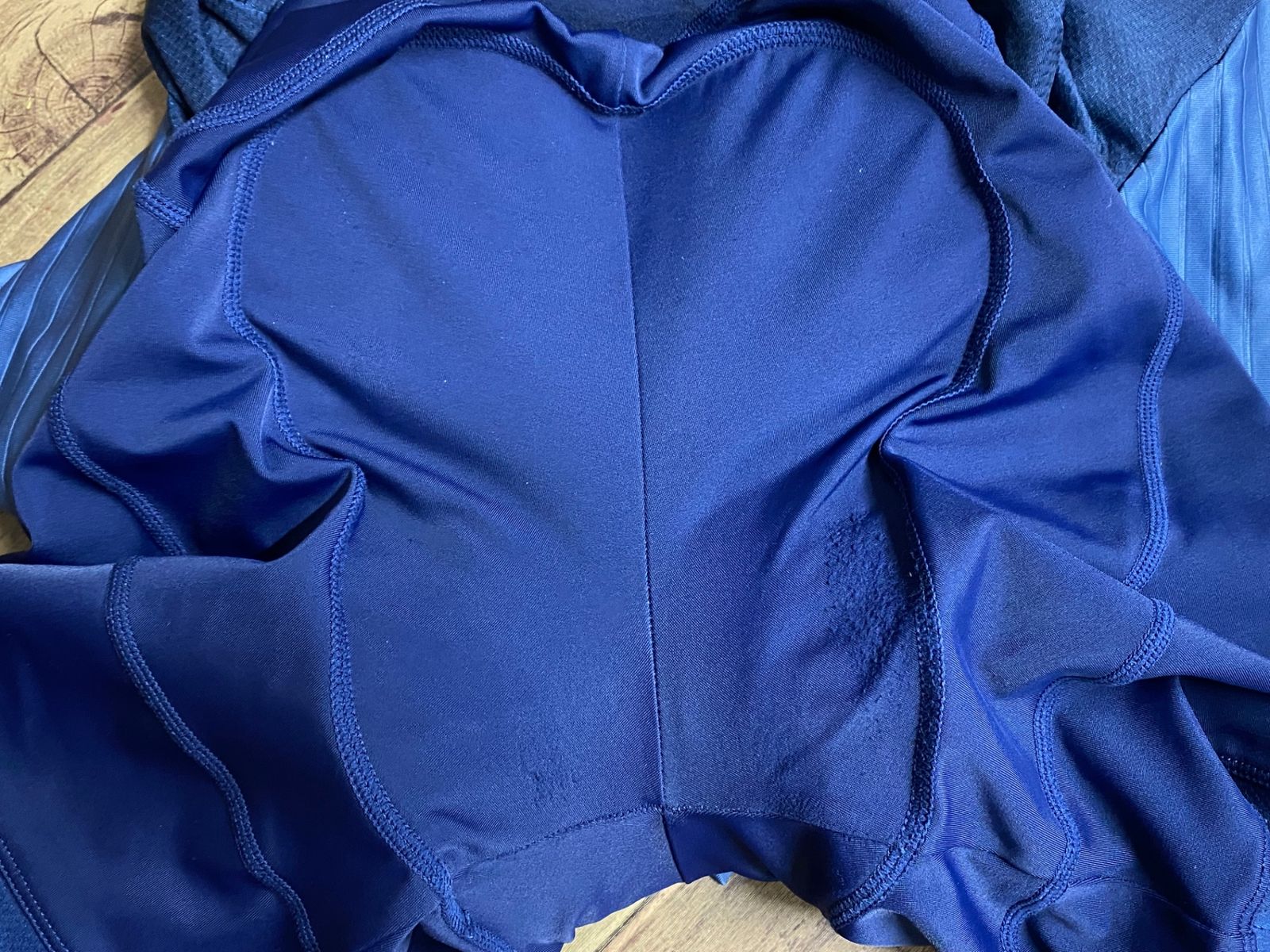 L