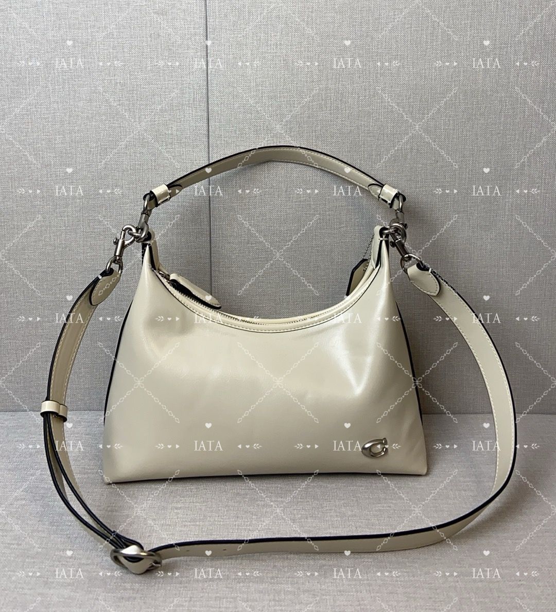 COACH ゴールド (2点) COACHコーチCR 652ジュリエット脇下バングホワイト