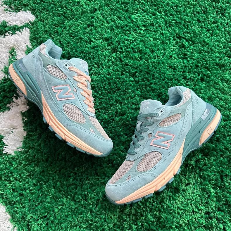 靴 New Balance 993 \"Community Blue\" ニューバランス Made in USA「993 “Community Blue”」が発売