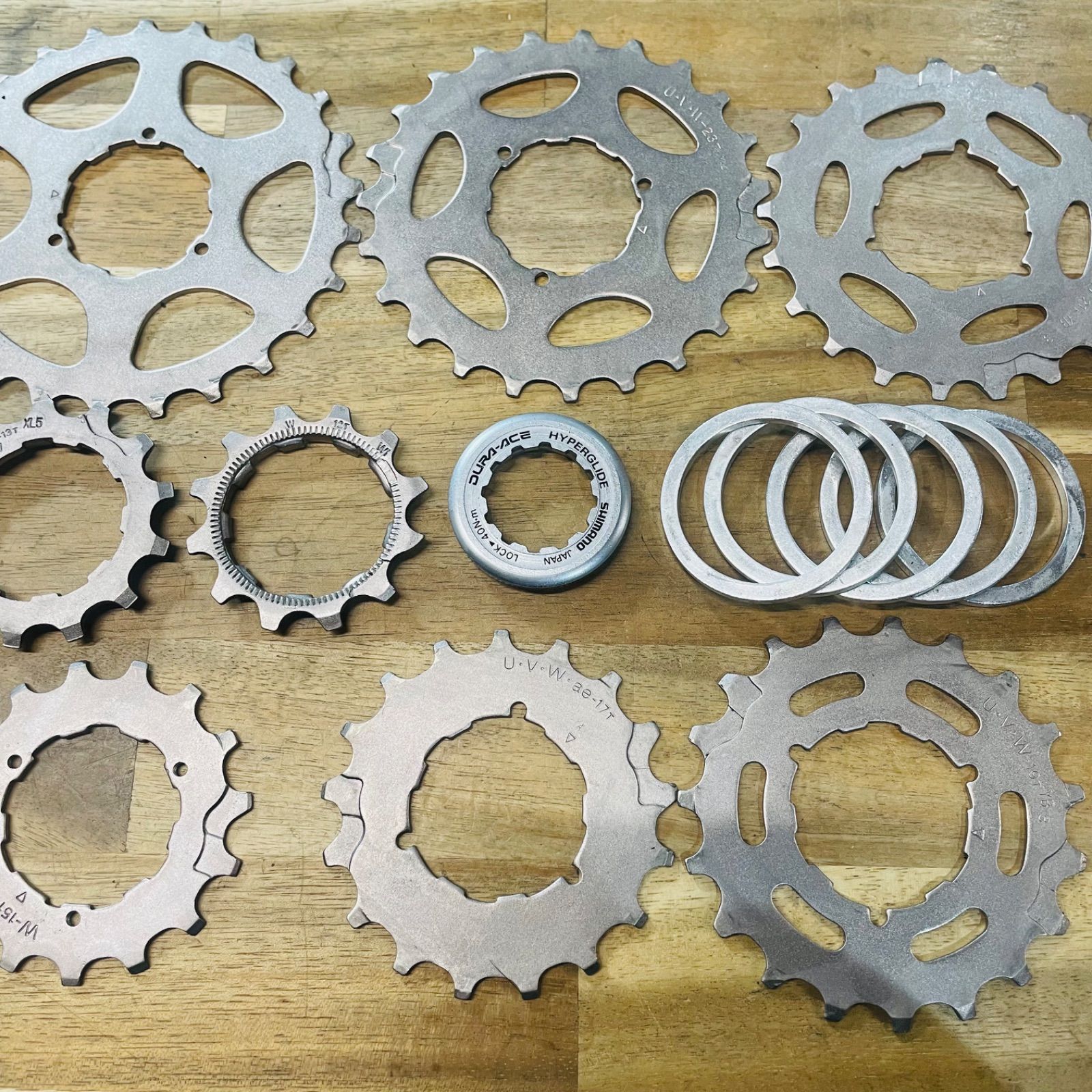 美品】 シマノ CS-7401 DURA-ACE 8s カセット スプロケット CS-7400 12-25T 74デュラ HG 8速 ビンテージ  オールド クリーニング済 摩耗少 - メルカリ