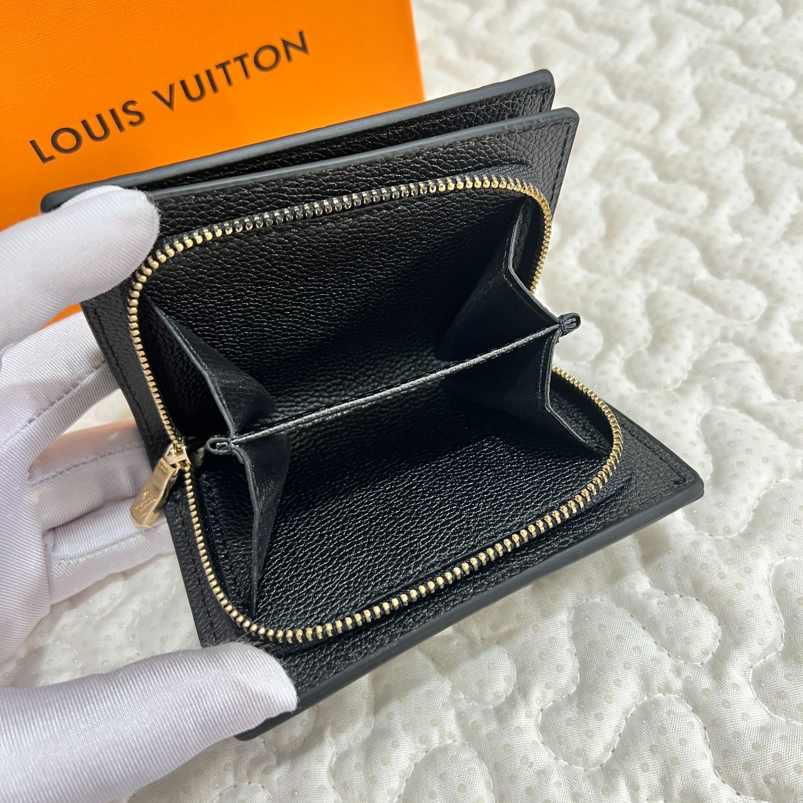 1点限り!ルイヴィトン LOUIS VUITTON ミニ財布ポルトフォイユクレア ブラック