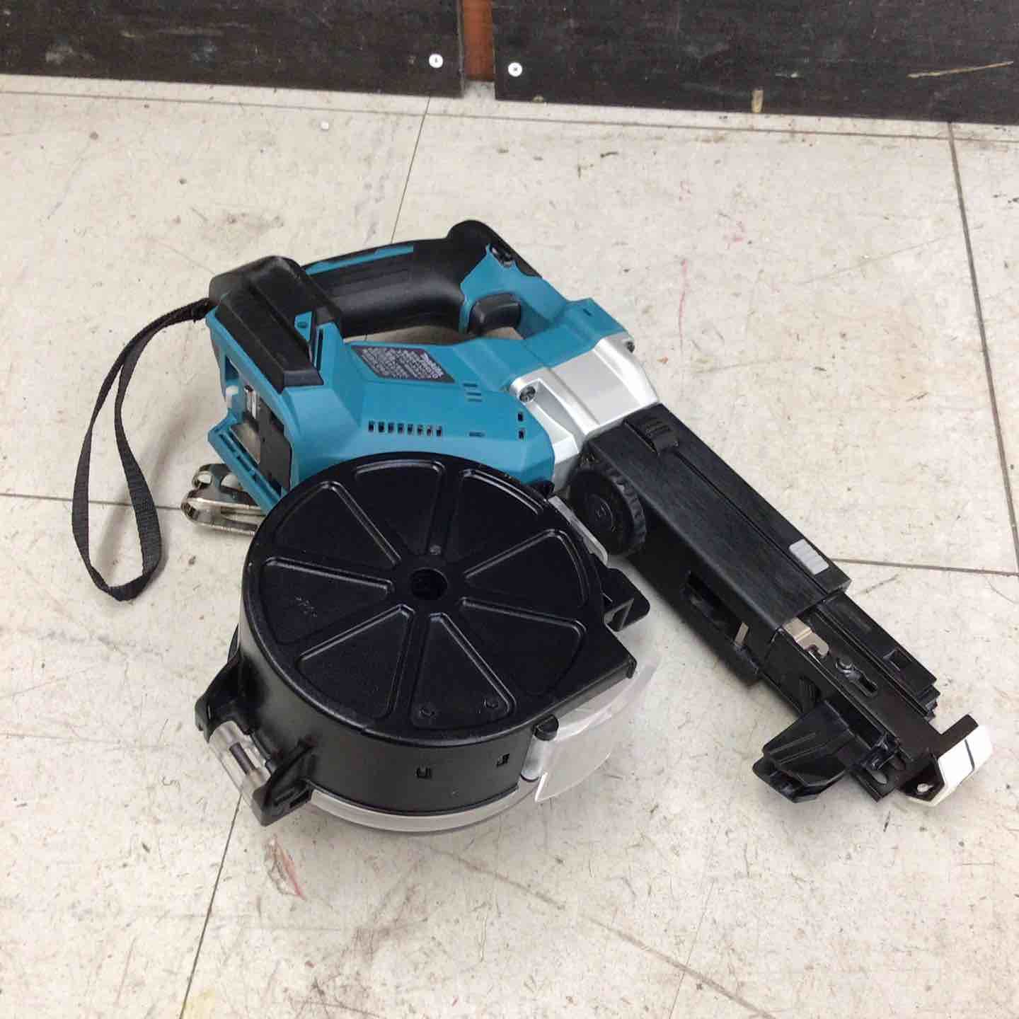 中古品】 マキタ/makita コードレスオートパックスクリュードライバー