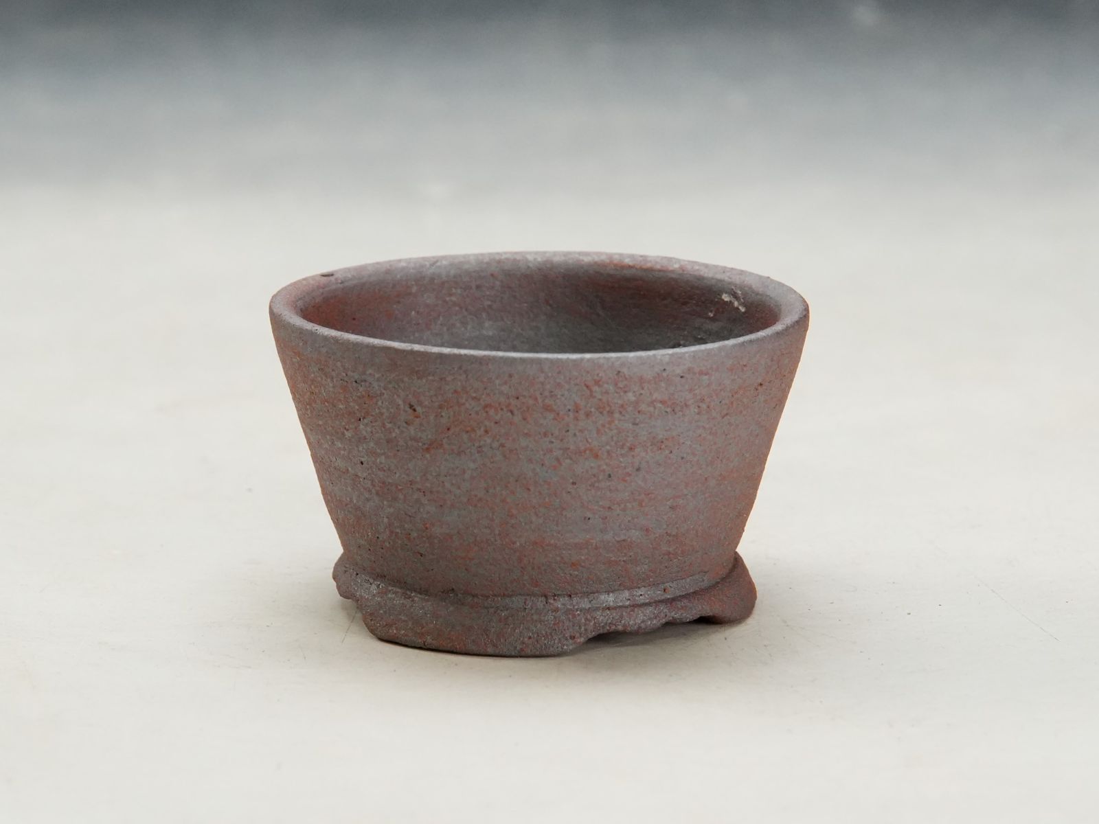 石井盆栽】ゆうき祥石 鉢 丸鉢 新品 横幅約5.2㎝p-130 - メルカリ