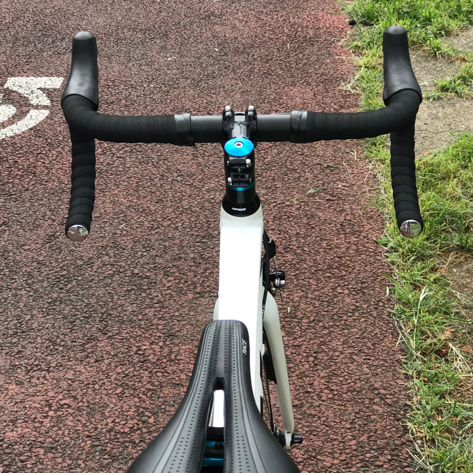 価格を抑えてロードバイクを始めたい方！リユースロードバイク TREK 
