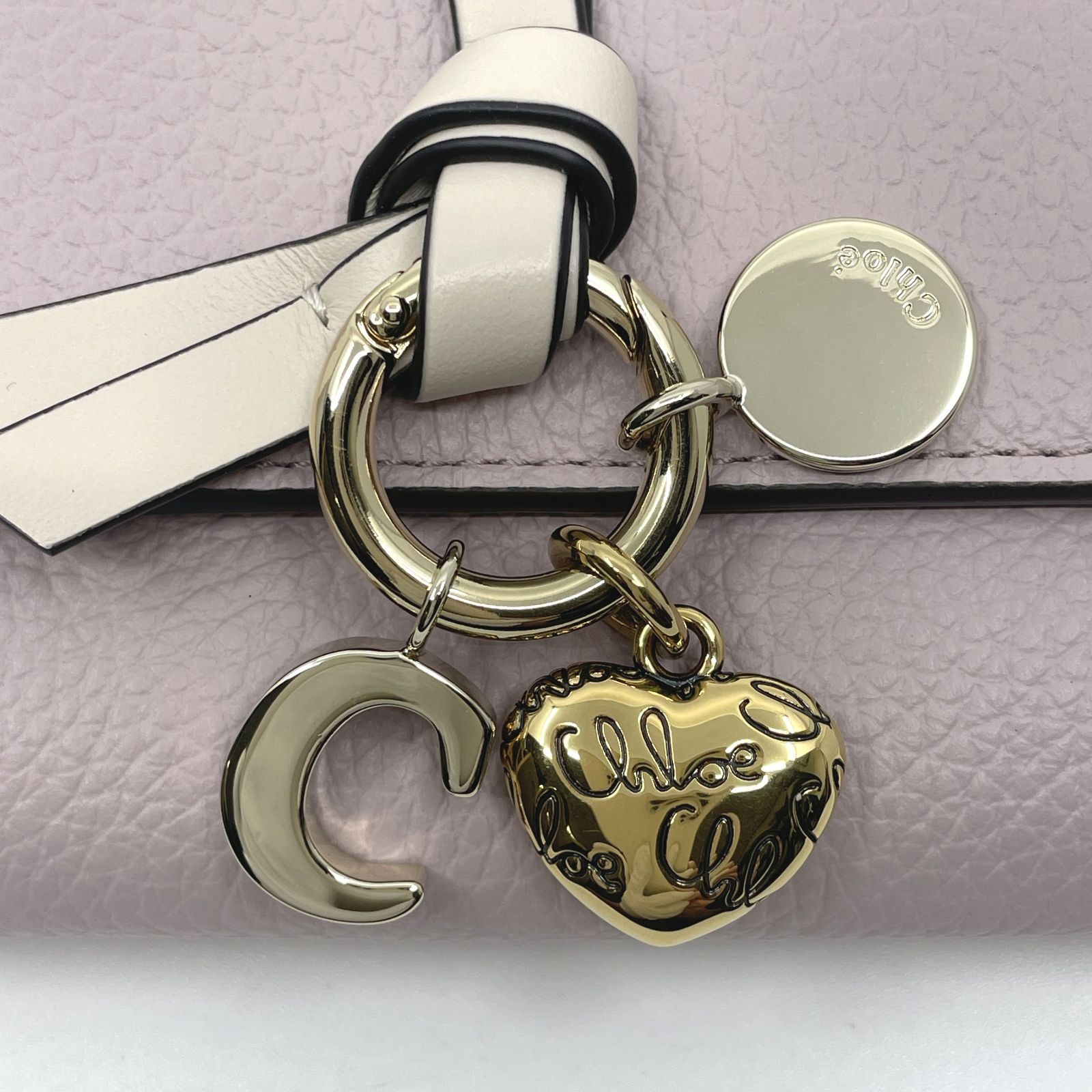 美品☆クロエ 折り財布 アルファベット スモール トリフォールド ピンクベージュ Chloe クロエ CHLOE 財布 Alphabet 三つ折り財布 アルファベット