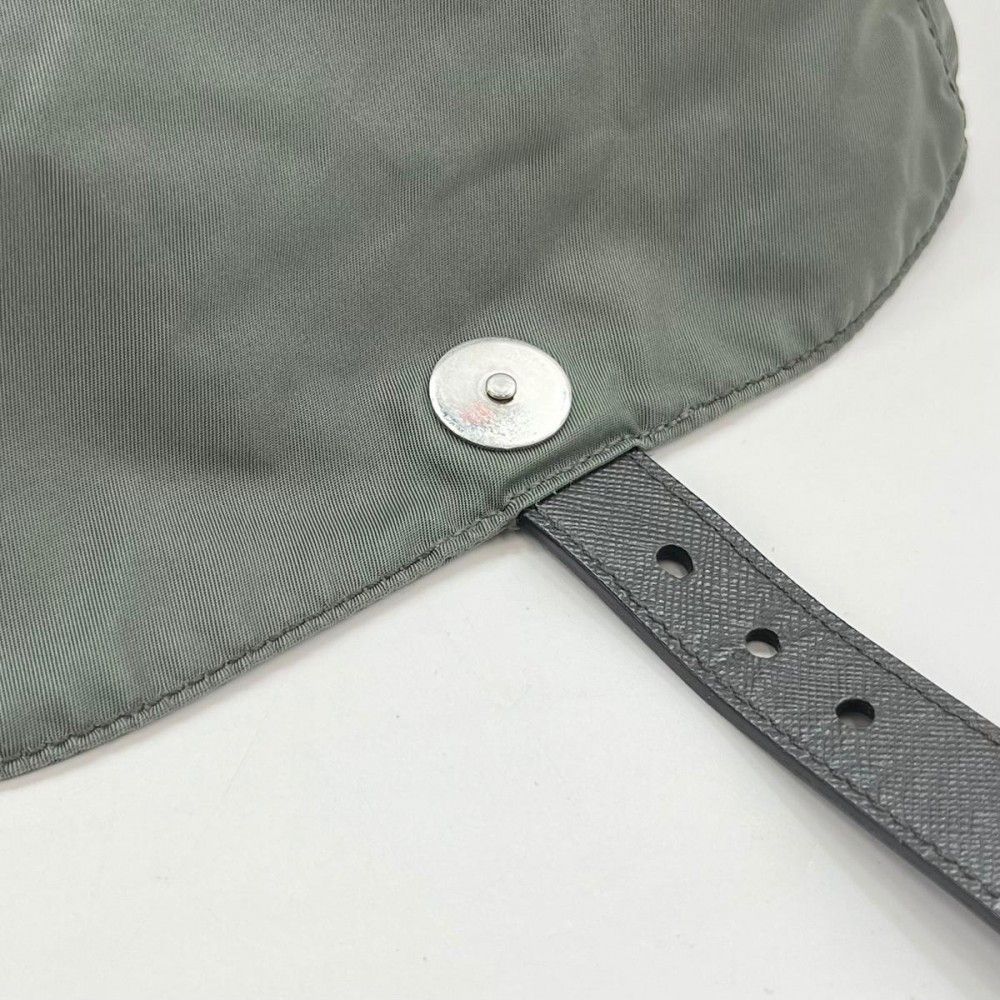 メンズ 三角プレート