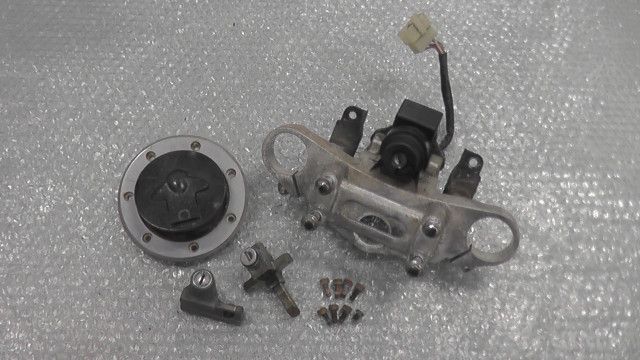 バリオス ZR250A の キーセット 鍵なし 1758866054