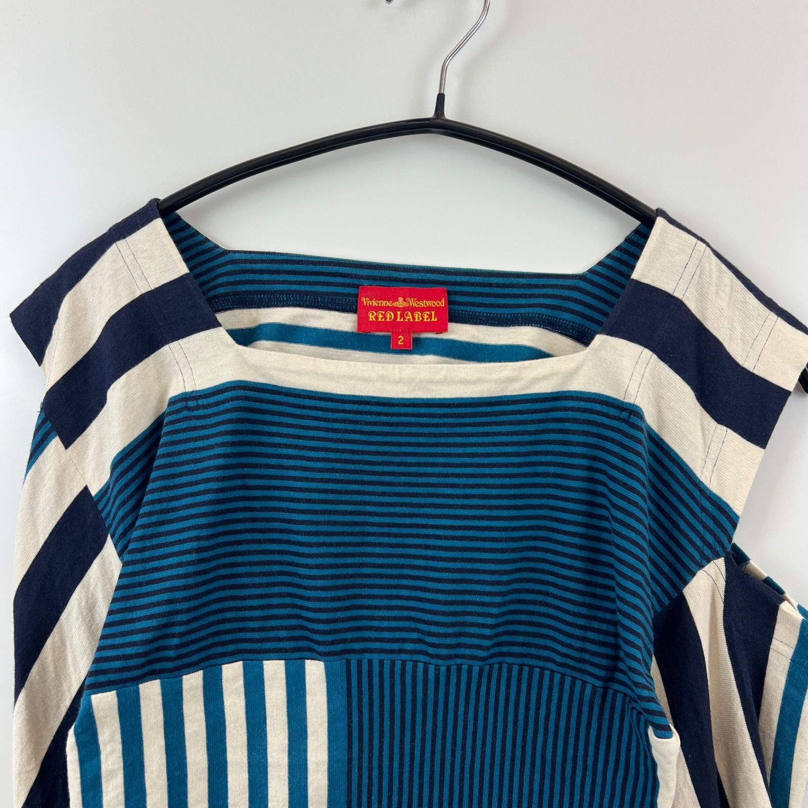 今年も話題の sleeve y2k RED Westwood Vivienne less M 2 tops balloon トップス