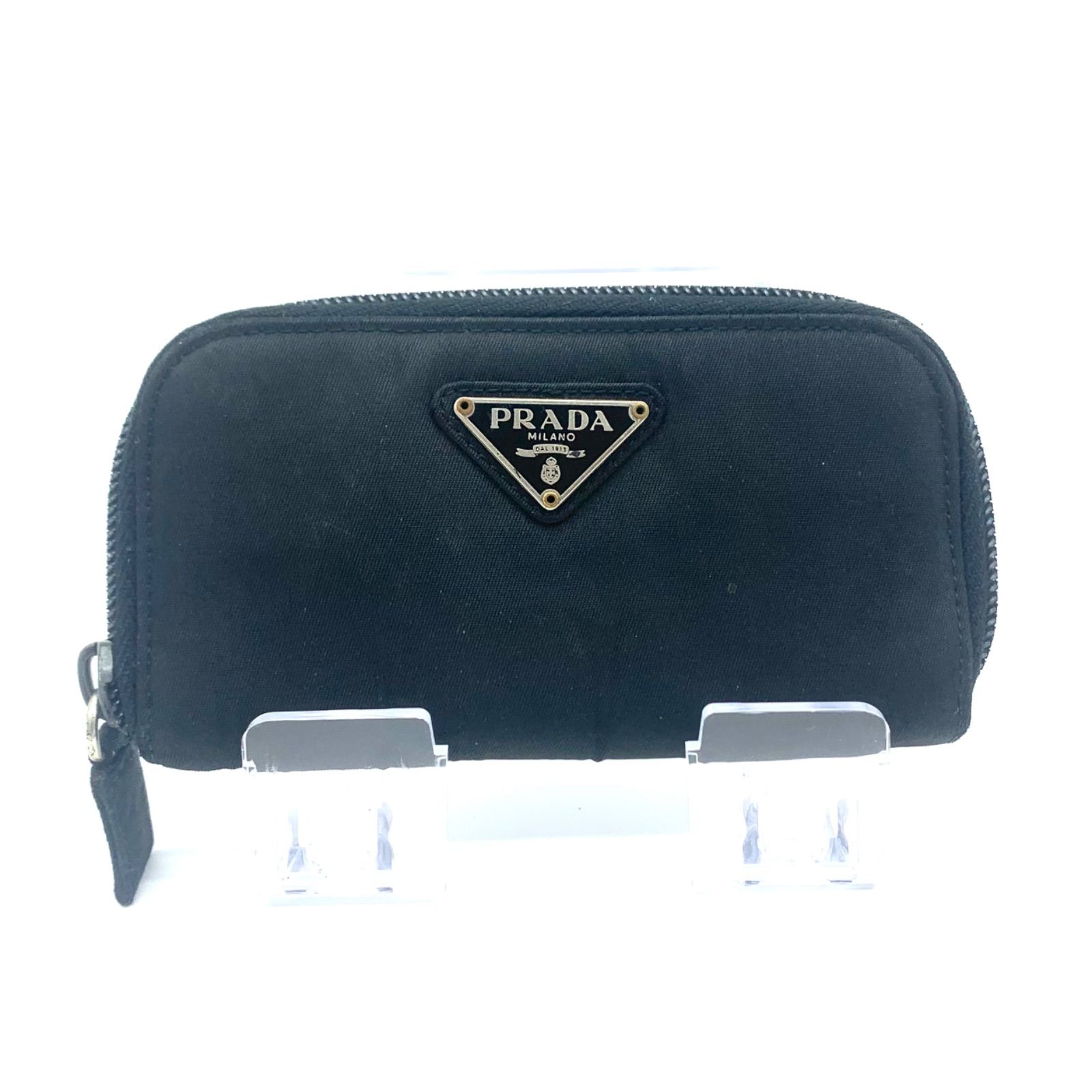 ほぼ未使用　PRADA プラダ　キーケース　ナイロン　三角プレート　ブラック 楽天市場】PRADA プラダ 6連キーケース三角ロゴプレート 型押し