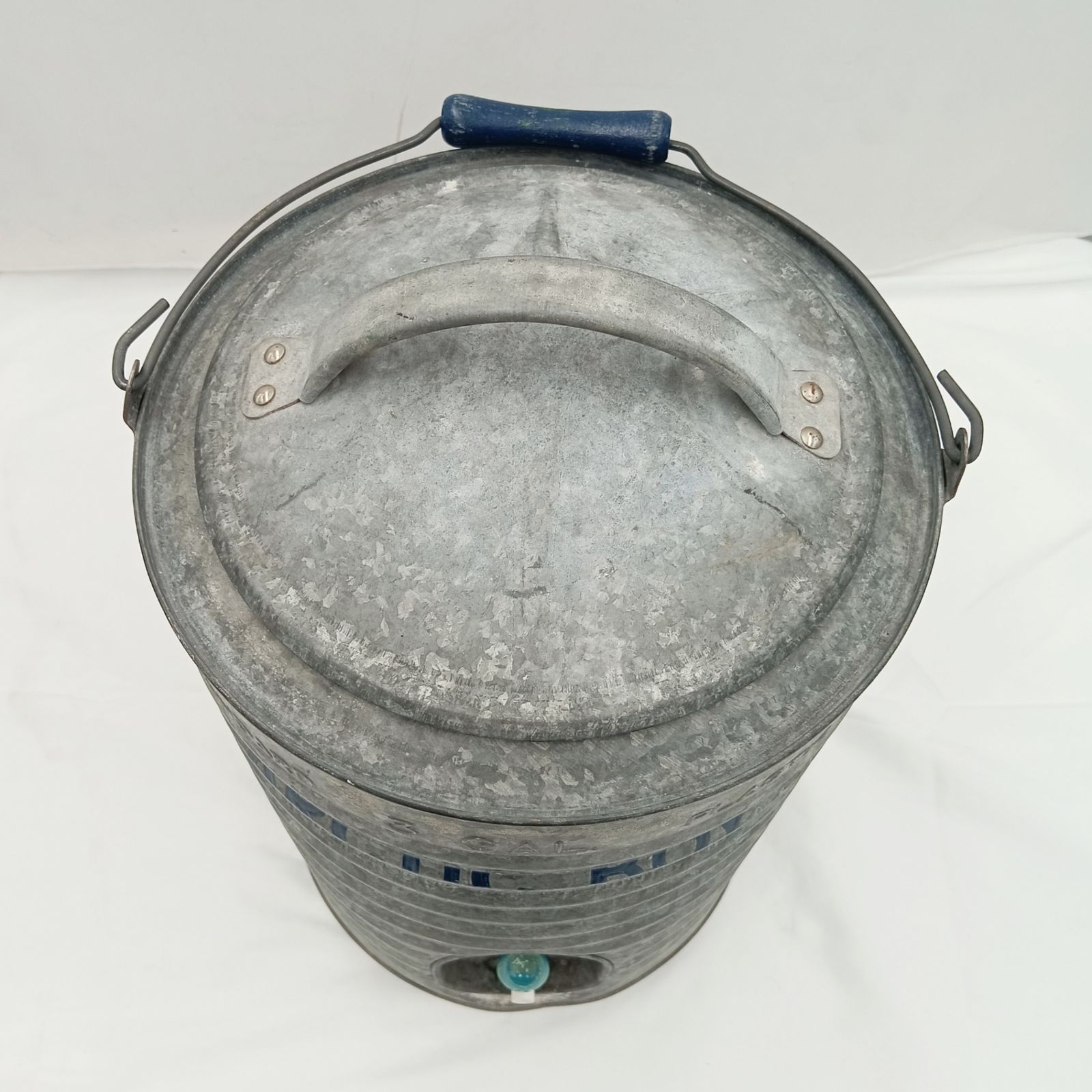 サイズ 45×27.5×27.5cm