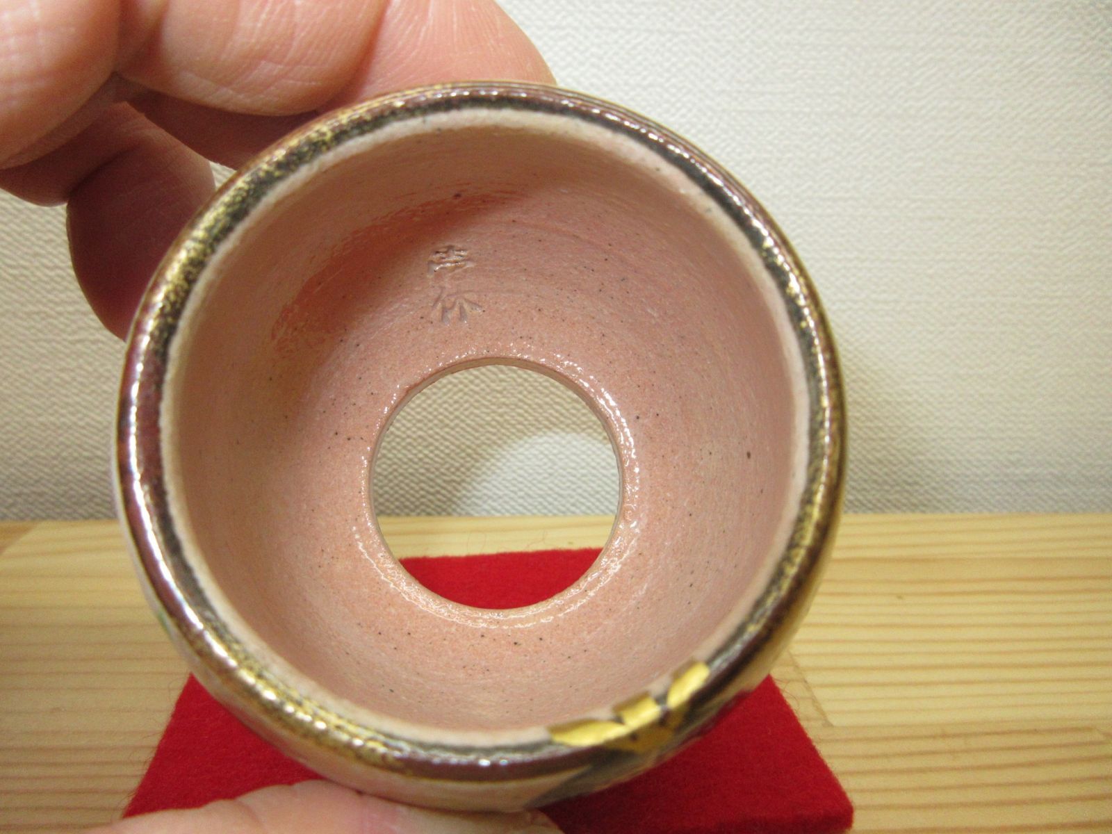 送料込【逢絢亭・新品】茶道具 蓋置 京焼 乾山 内裏雛の図 壱休窯 共箱入り 逢絢亭・新品】茶道具 蓋置 京焼 乾山 内裏雛の図 壱休窯 共