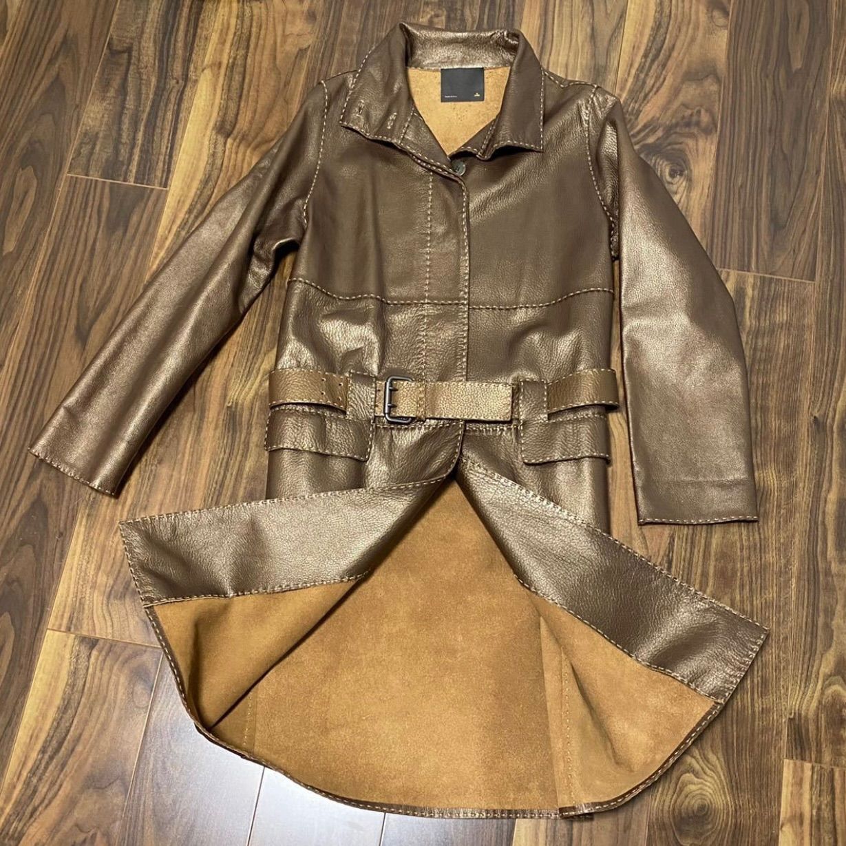 フェンディ FENDI セレリア レザー コート ハンドステッチ