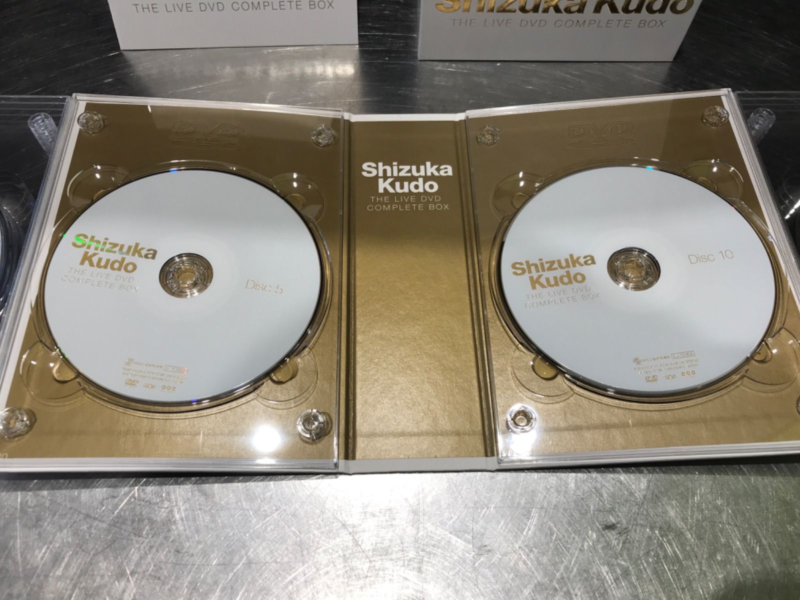 値下げアイテム!工藤静香 Shizuka Kudo THE LIVE DVD COMPLETE BOX U